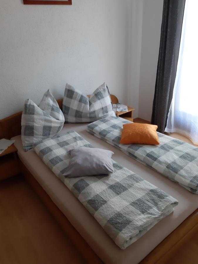 Apartmani Jozefina Omišalj Exterior foto